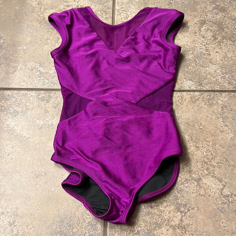 Five Dancewear Girls Magenta Mesh Dance Leotard sz YL 6/7